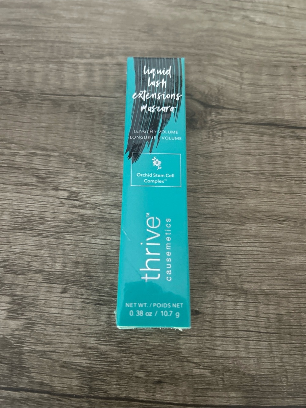 Thrive Causemetics Mascara in Teal Box with White Accents